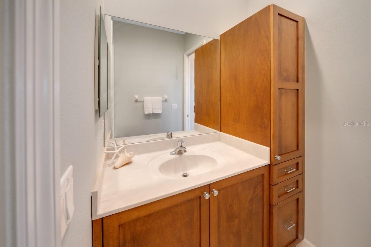 5918 Bahama Shores Drive S, Saint Petersburg, FL 33705 Photo