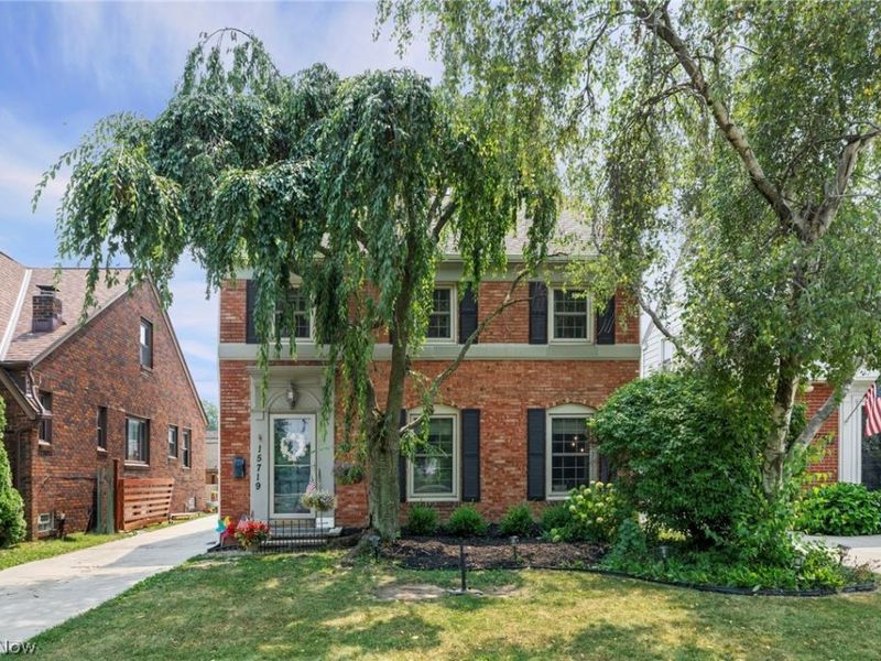 15719 Fernway Avenue, Cleveland, OH 44111 Photo 1