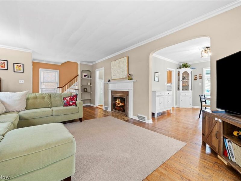 15719 Fernway Avenue, Cleveland, OH 44111 Photo 6