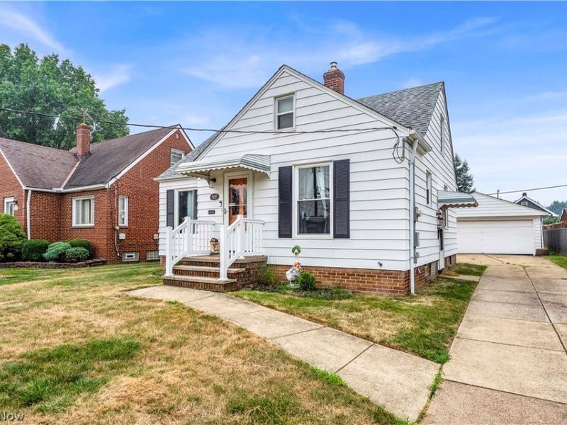 6209 Archmere Avenue, Brooklyn, OH 44144 Photo 1