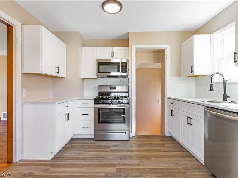 6209 Archmere Avenue, Brooklyn, OH 44144 Photo 7