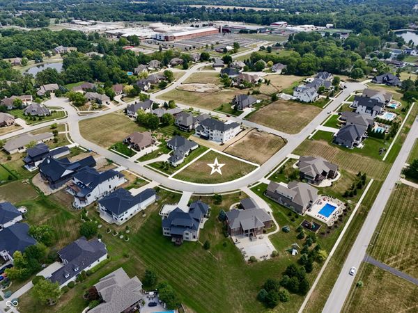 5232 Nottinghill Court , Greenwood, IN 46143