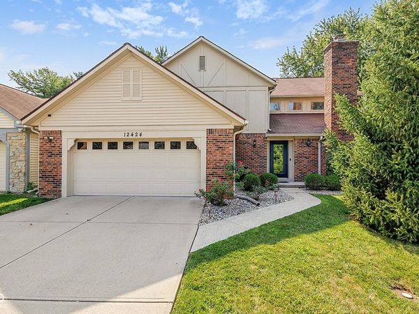 12424 Charing Cross Road , Carmel, IN 46033