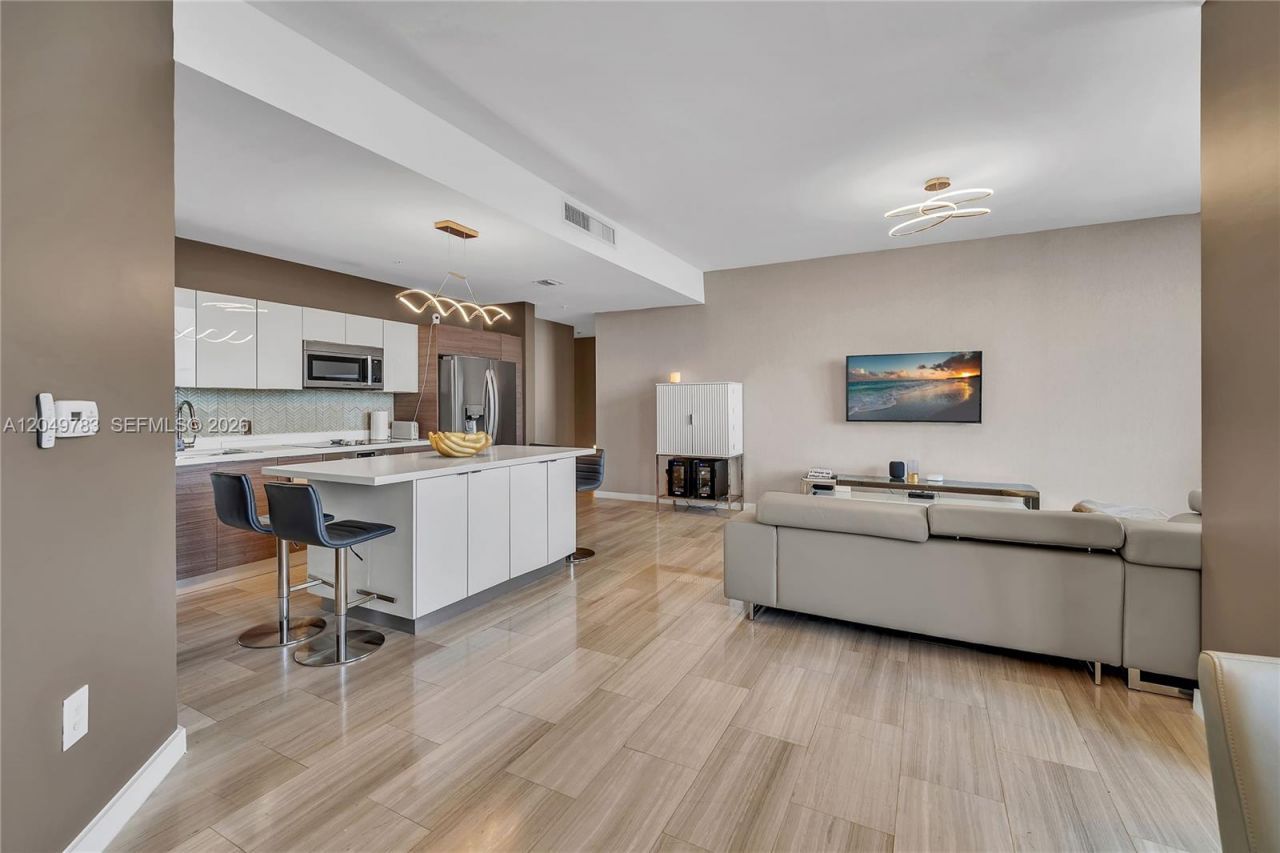 1010 SW 2nd Ave , Unit 2201, Miami, FL 33130 Photo