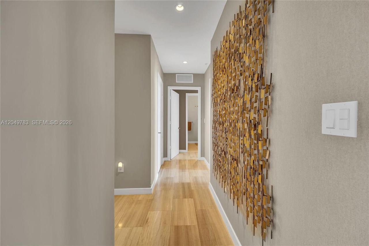 1010 SW 2nd Ave , Unit 2201, Miami, FL 33130 Photo