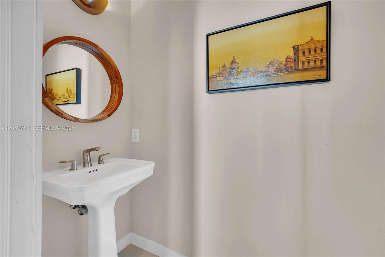1010 SW 2nd Ave , Unit 2201, Miami, FL 33130 Photo