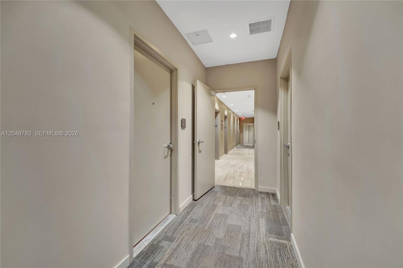 1010 SW 2nd Ave , Unit 2201, Miami, FL 33130 Photo