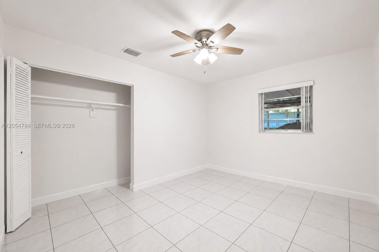 3231 SW 25th St , Unit 2, Miami, FL 33133 Photo