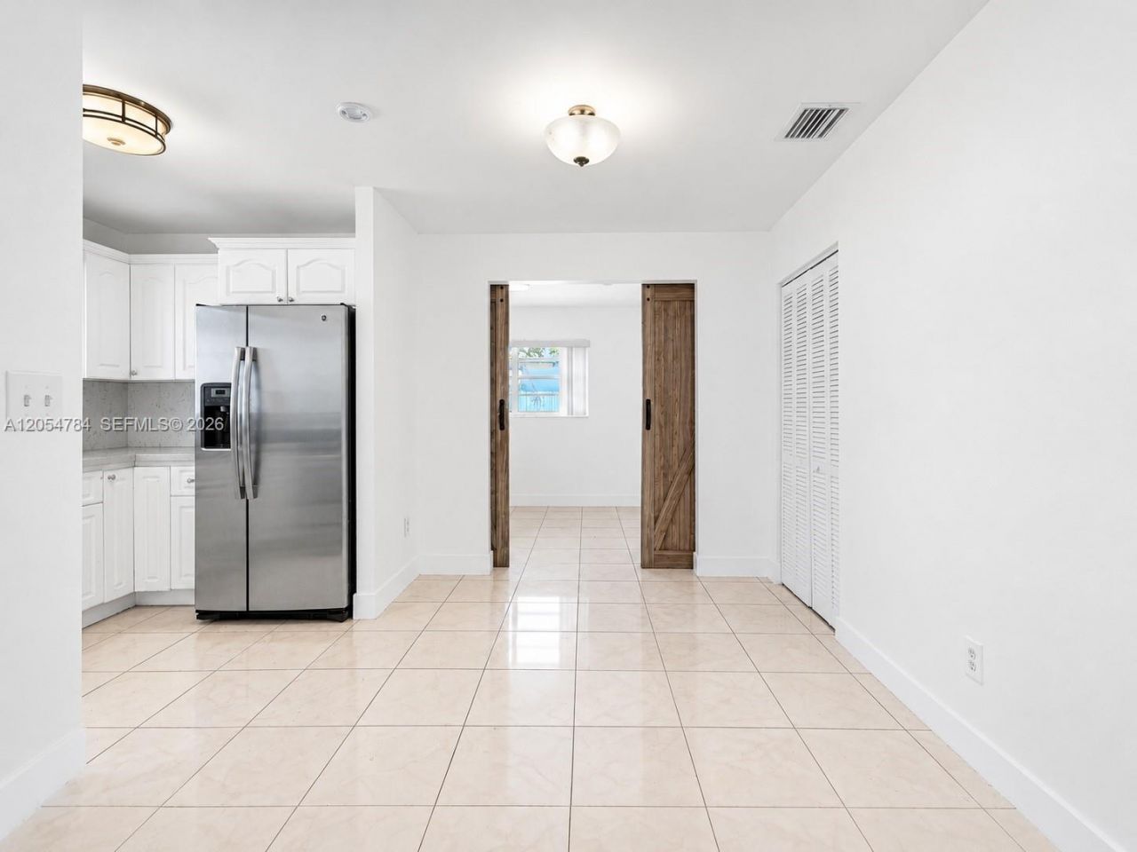 3231 SW 25th St , Unit 2, Miami, FL 33133 Photo