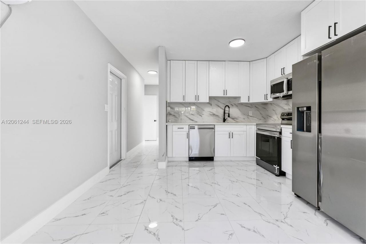 731 NE 16th St , Fort Lauderdale, FL 33304 Photo