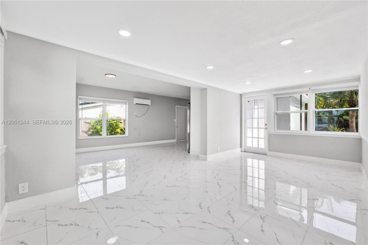 731 NE 16th St , Fort Lauderdale, FL 33304 Photo