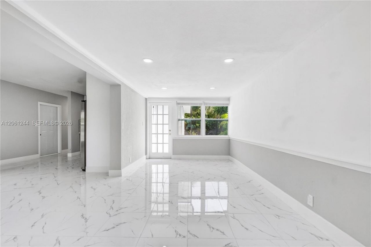 731 NE 16th St , Fort Lauderdale, FL 33304 Photo