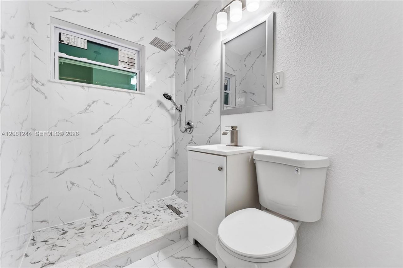 731 NE 16th St , Fort Lauderdale, FL 33304 Photo