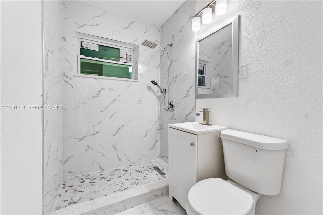 731 NE 16th St , Fort Lauderdale, FL 33304 Photo