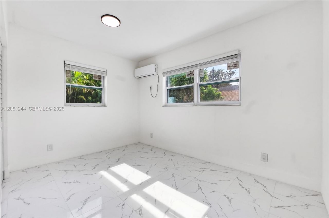 731 NE 16th St , Fort Lauderdale, FL 33304 Photo