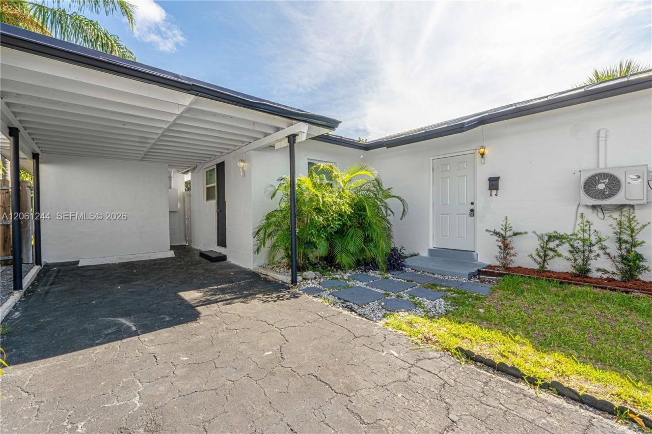 731 NE 16th St , Fort Lauderdale, FL 33304 Photo