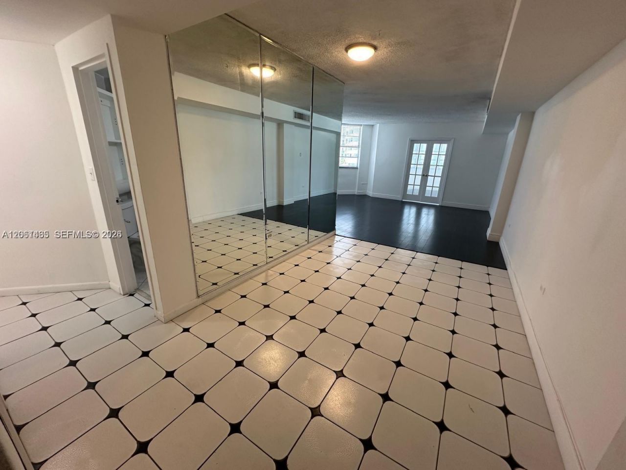 999 Brickell Bay Dr, Unit 1408, Miami, FL 33131 Photo