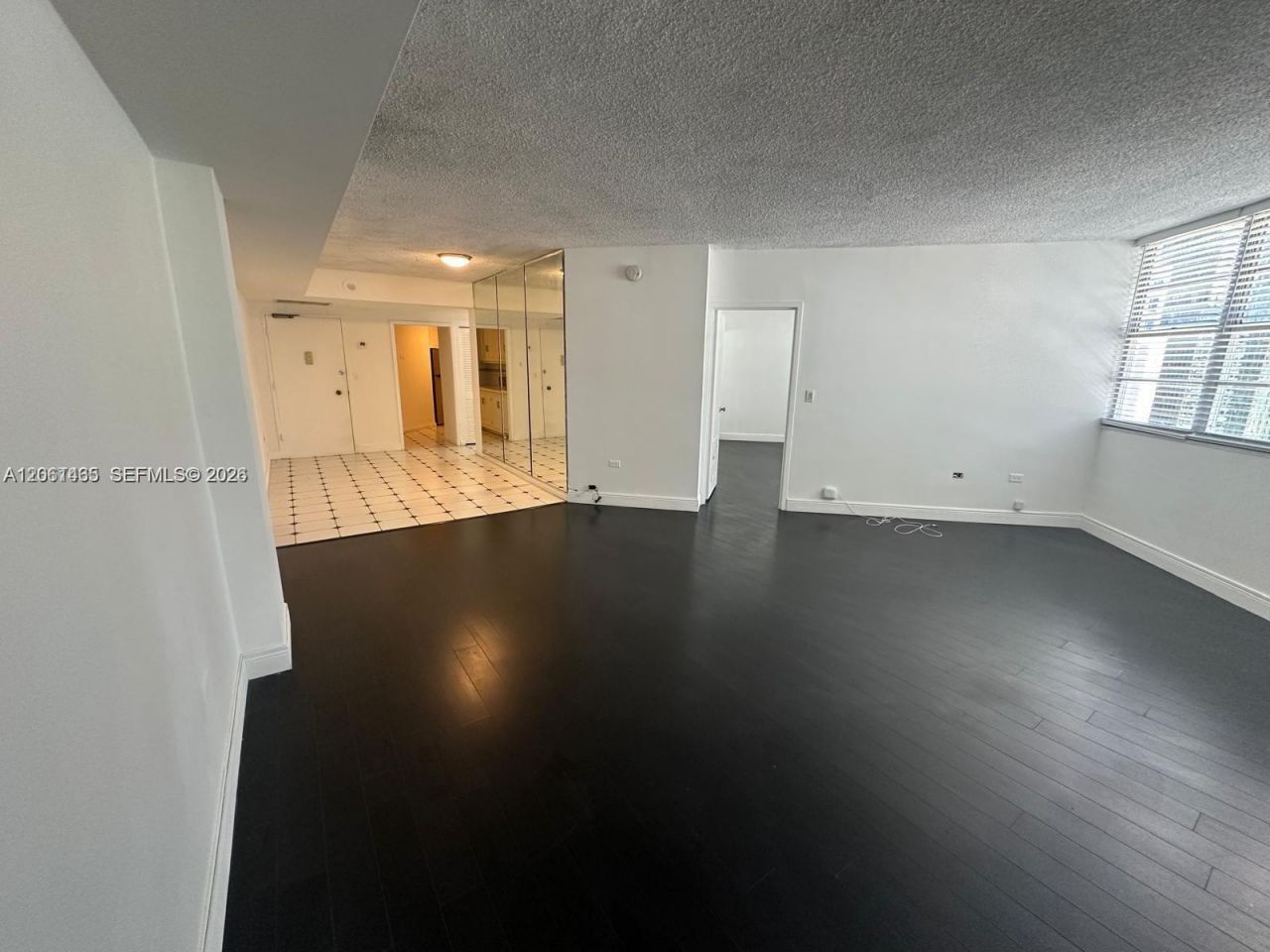 999 Brickell Bay Dr, Unit 1408, Miami, FL 33131 Photo
