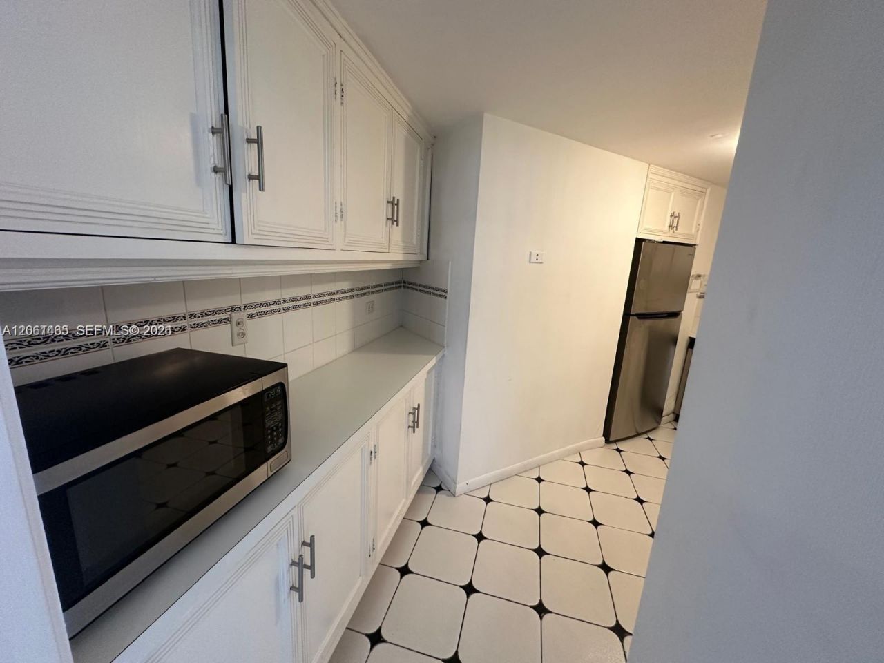 999 Brickell Bay Dr, Unit 1408, Miami, FL 33131 Photo