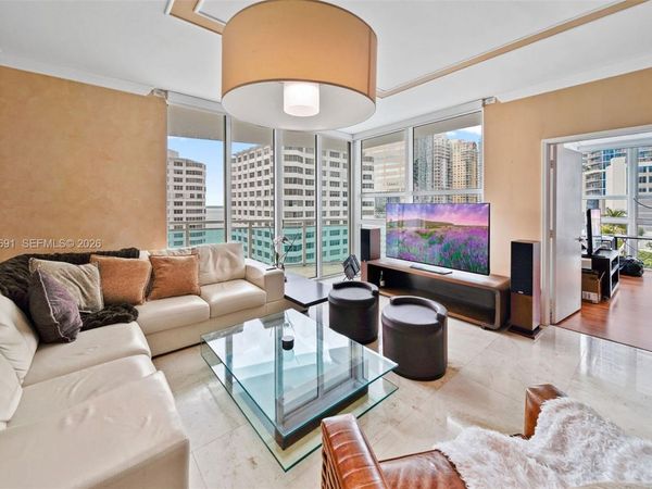 950 Brickell Bay Dr , Unit 1211, Miami, FL 33131