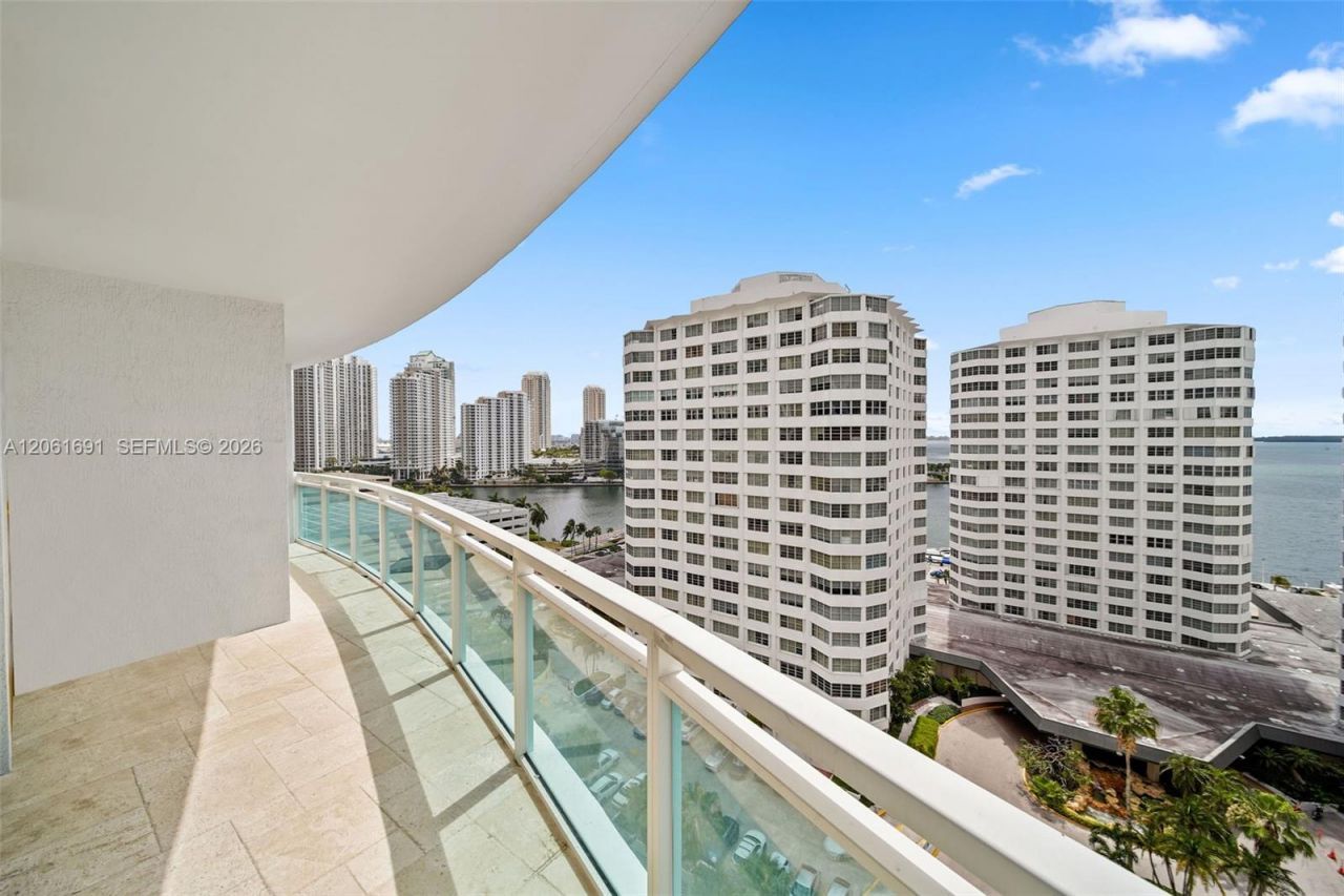 950 Brickell Bay Dr, Unit 1211, Miami, FL 33131 Photo