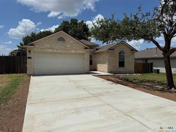 136 Musgrav, Kyle, TX 78640
