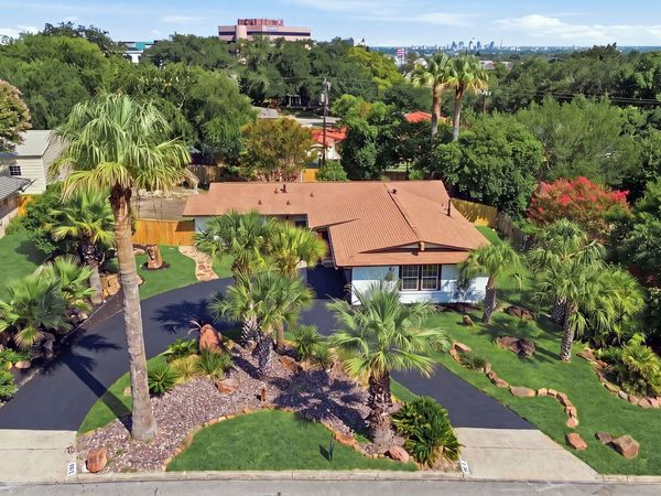 6818 MOSS OAK DR, San Antonio, TX 78229