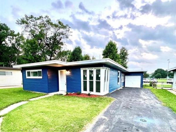 1305 Saint Jean Street, Florissant, MO 63031