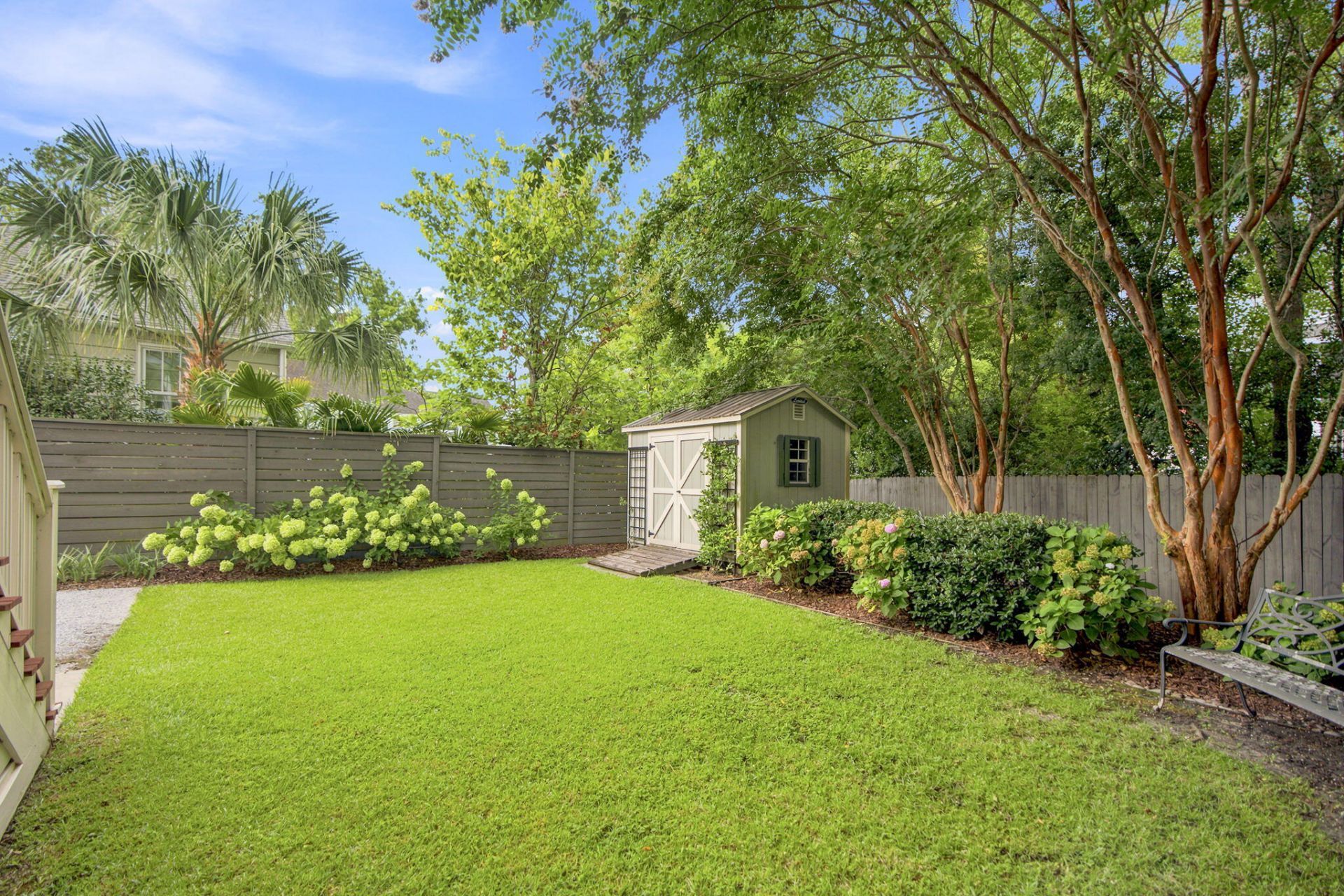 881 Ashley Avenue Photo 36