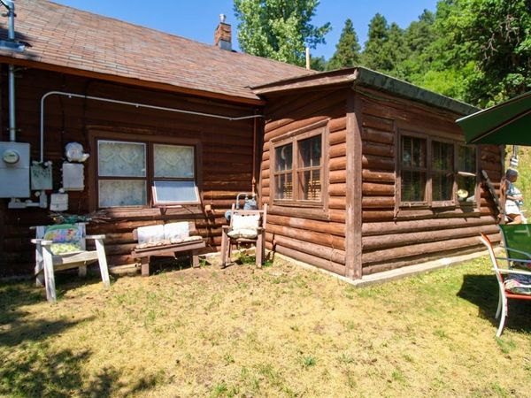 32 Denver Avenue, Deadwood, SD 57732