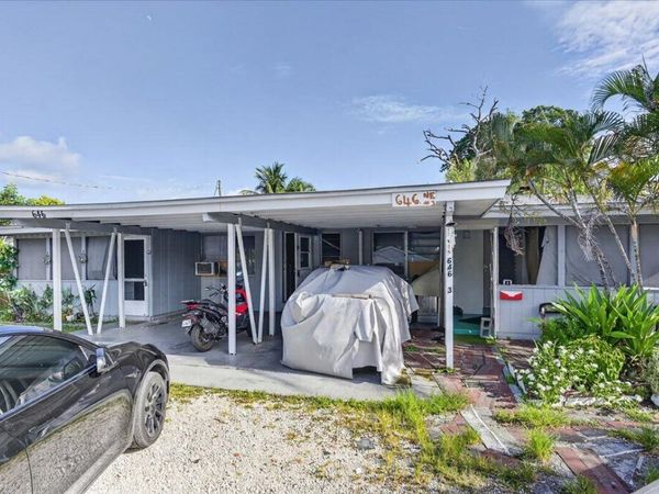 646 NE 38th Street, Oakland Park, FL 33334