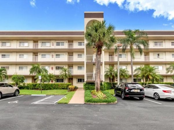 4735 LUCERNE LAKES Boulevard E, Unit 204, Lake Worth, FL 33467