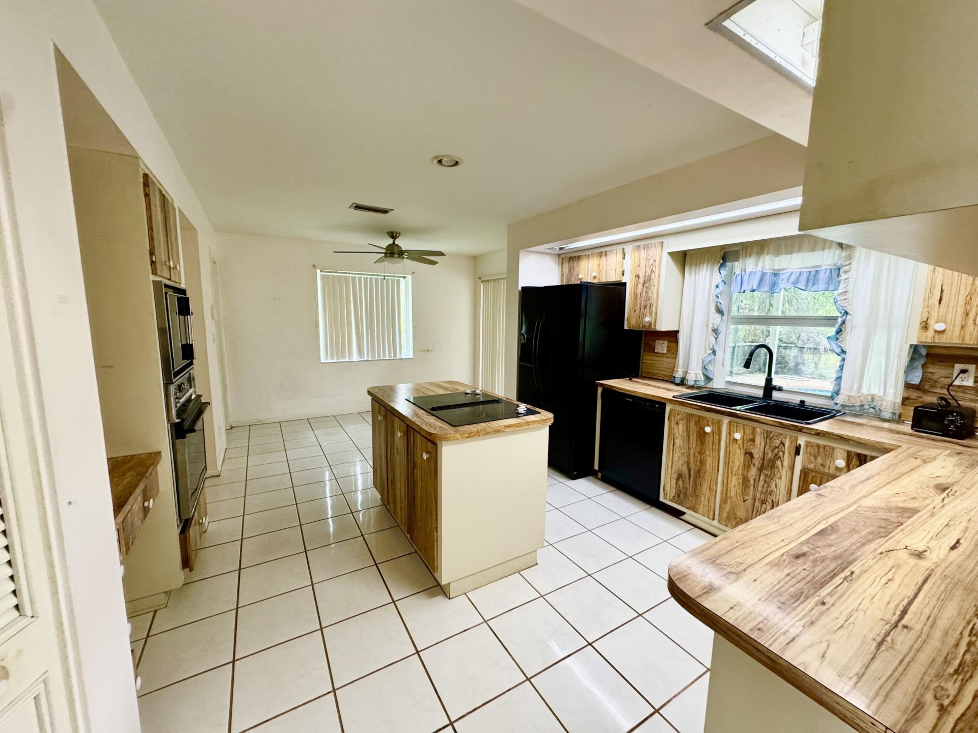 2022 NW 112th Avenue, Coral Springs, FL 33071 Photo
