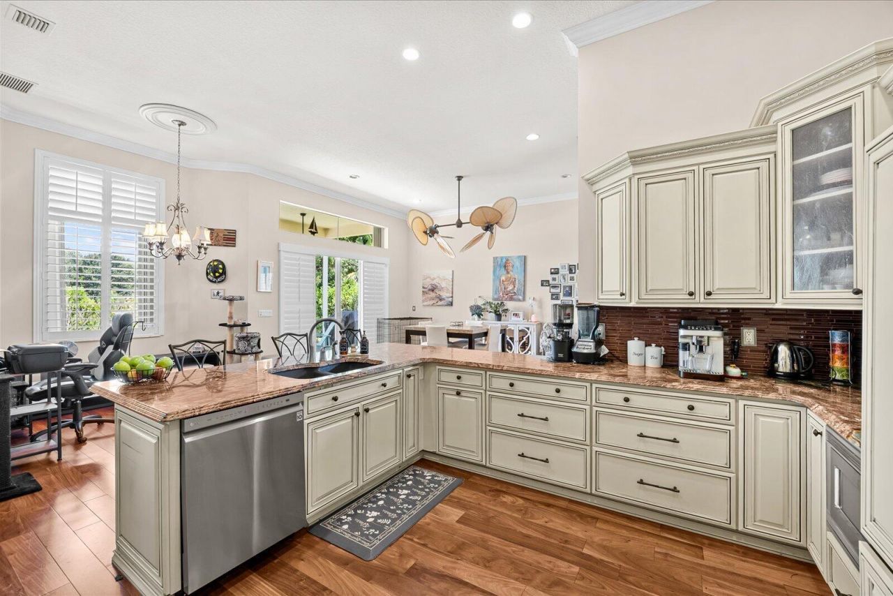 910 SW Lost River Shores Drive, Stuart, FL 34997 Photo