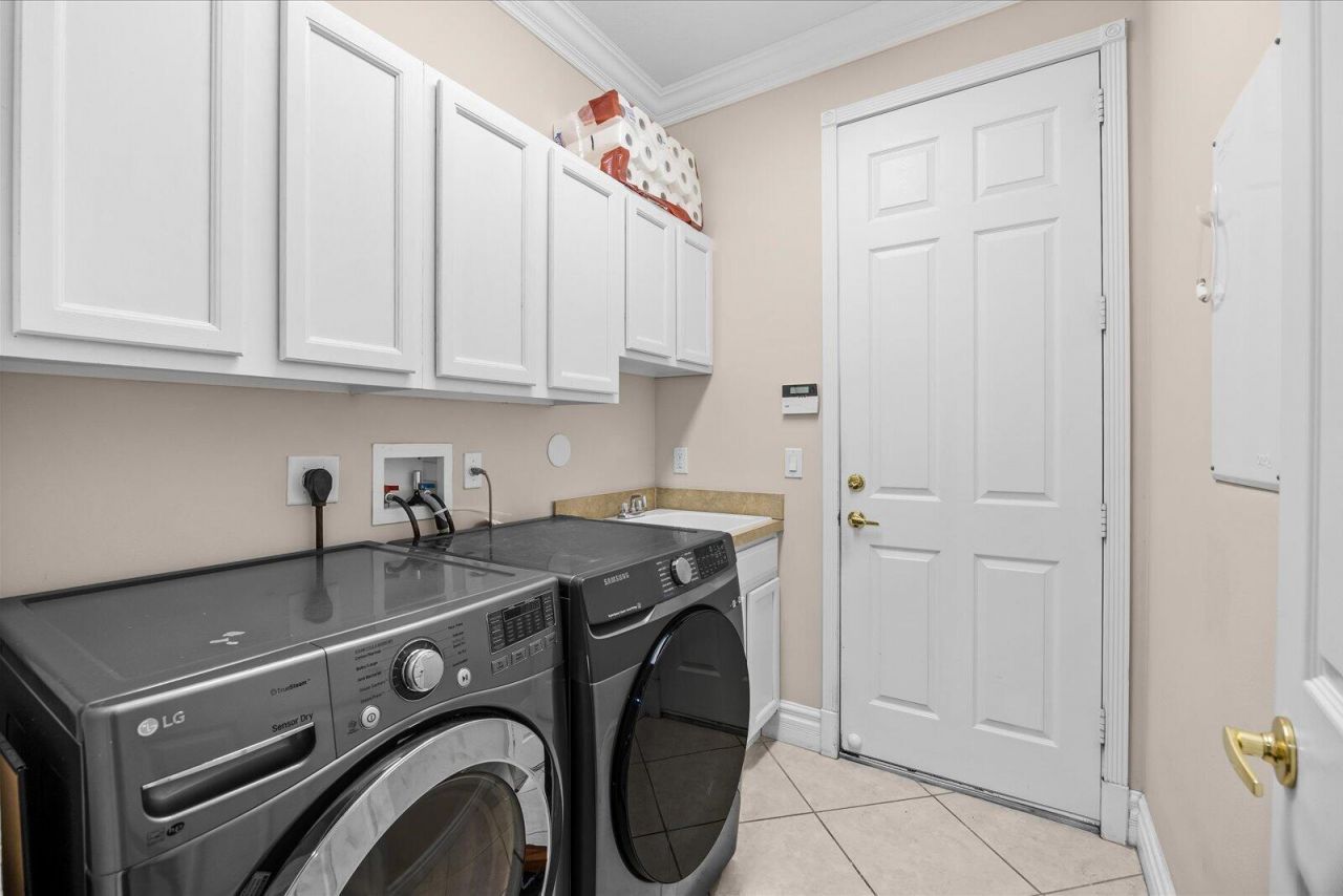 910 SW Lost River Shores Drive, Stuart, FL 34997 Photo