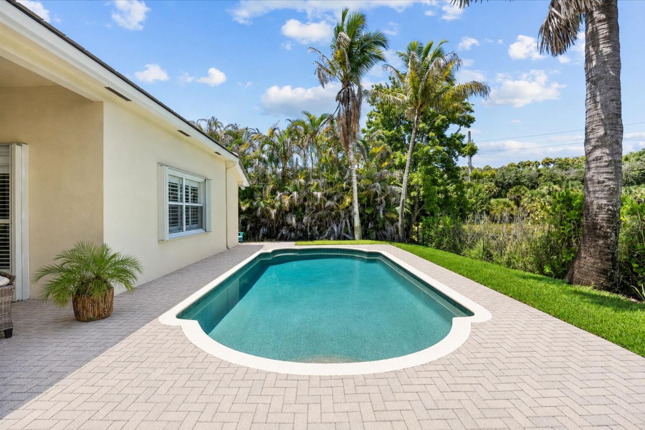 910 SW Lost River Shores Drive, Stuart, FL 34997 Photo