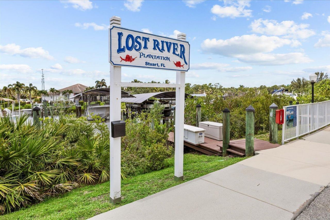 910 SW Lost River Shores Drive, Stuart, FL 34997 Photo