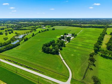 3945 W Leestown Road, Midway, KY 40347