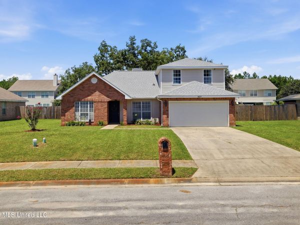 3217 Rachel Lane, Ocean Springs, MS 39564