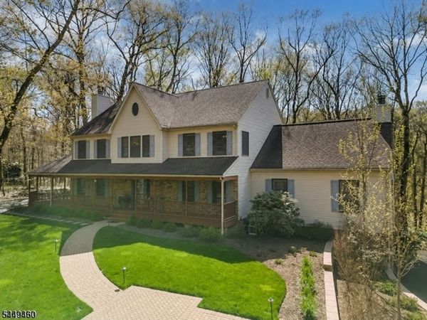 931 Vosseller Ave, Bridgewater, NJ 08836