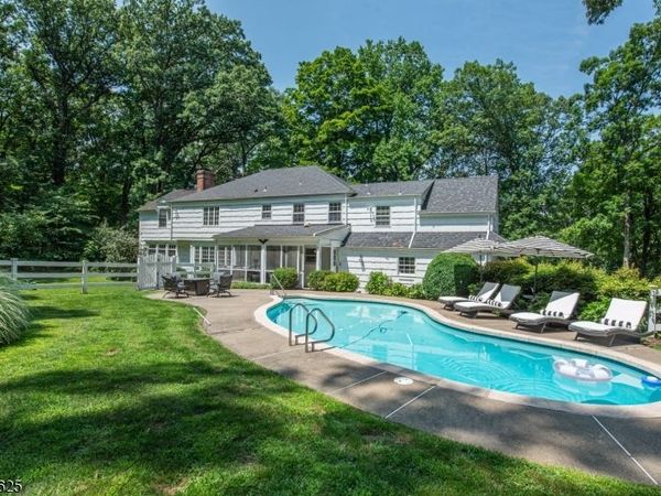 33 Hunter Dr, Harding, NJ 07976
