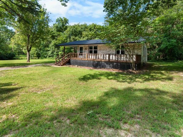 284 Burgundy Pl., Melbourne, AR 72556