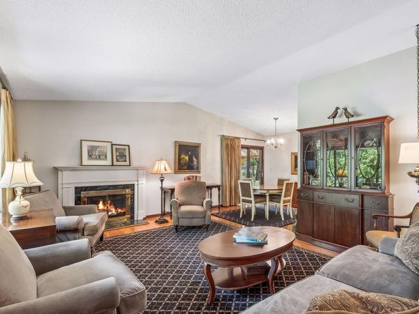 1605 W 132nd Street, Burnsville, MN 55337