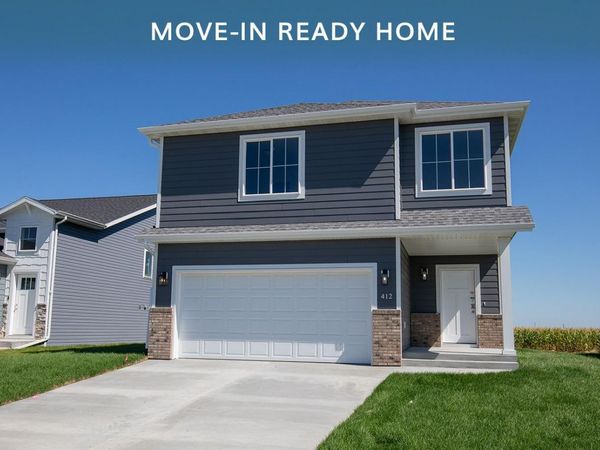 412 Lionheart Drive, Horace, ND 58047