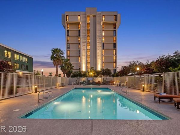 3930 University Center Drive, Unit 612, Las Vegas, NV 89119