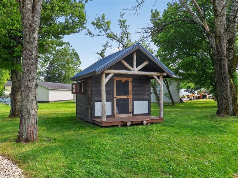 276 E College Street, West Farmington, OH 44491 Photo 30