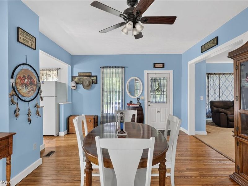 276 E College Street, West Farmington, OH 44491 Photo 6