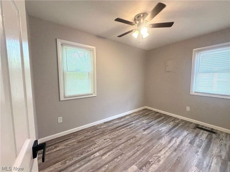 19603 Cherrywood Lane, Warrensville Heights, OH 44128 Photo 6