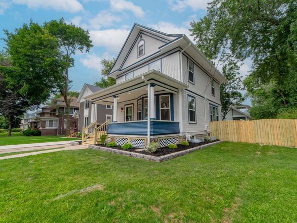 719 5th Street, Aurora, IL 60505