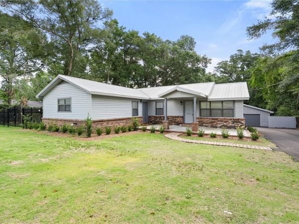 2609 Longleaf Drive, Mobile, AL 36693